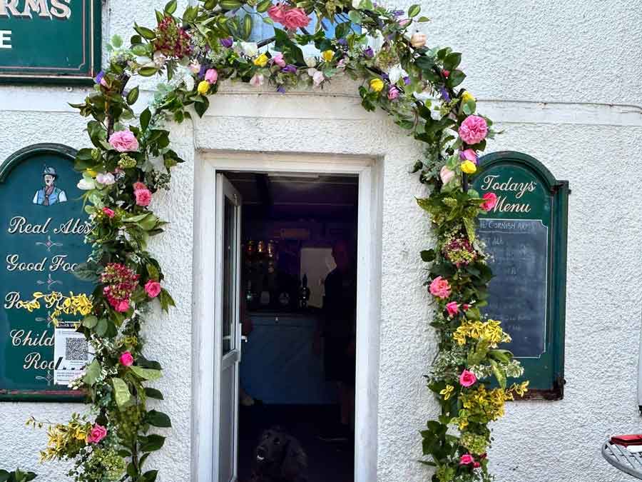 Wedding flowers at the Cornish Arms Frogpool Cornwall. A great venue for any special occasion or function.